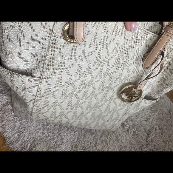 Michael Kors - Picture 4 of 14